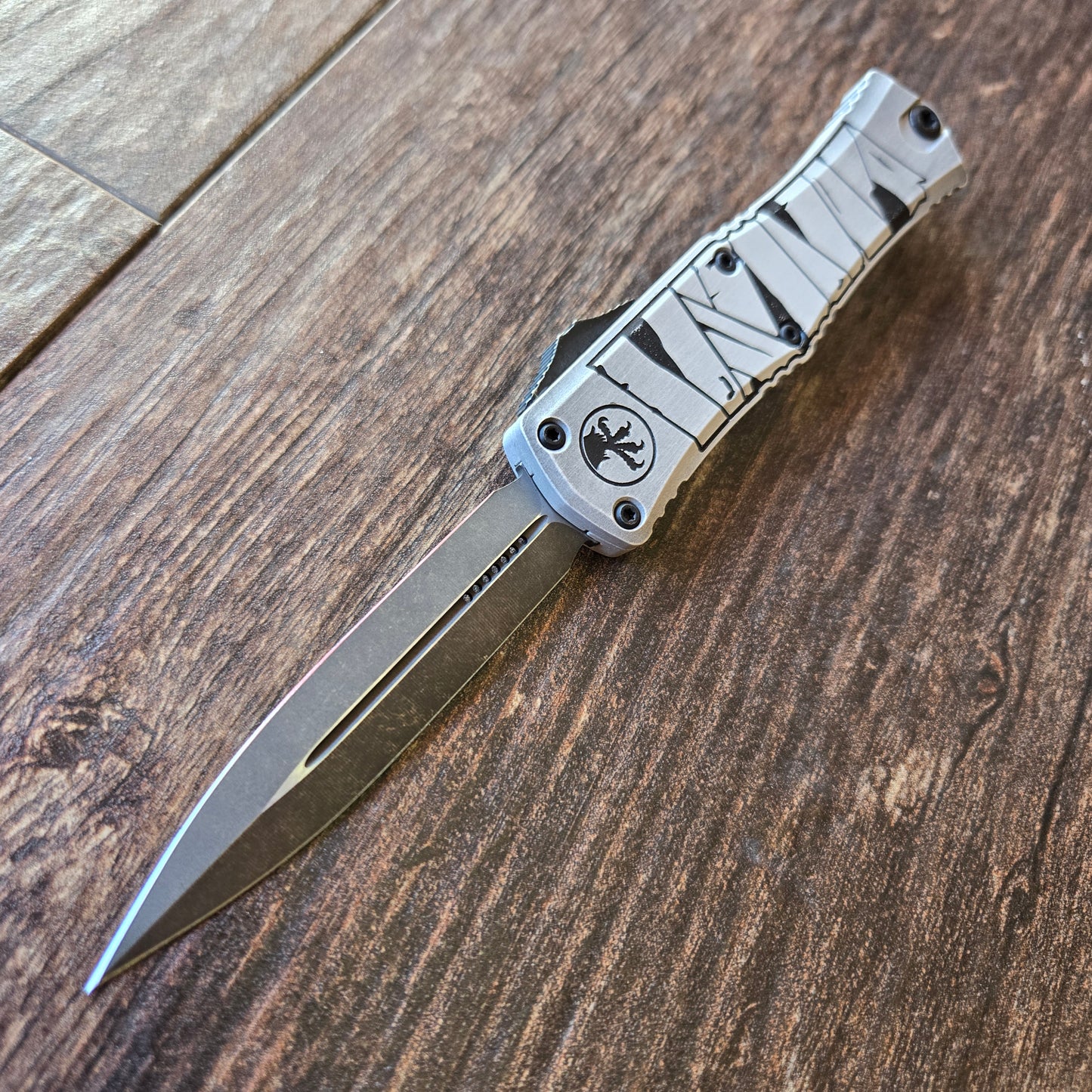 Microtech 1702M-1HWMYS Hera II Mini D/E Mummy Wrap OTF