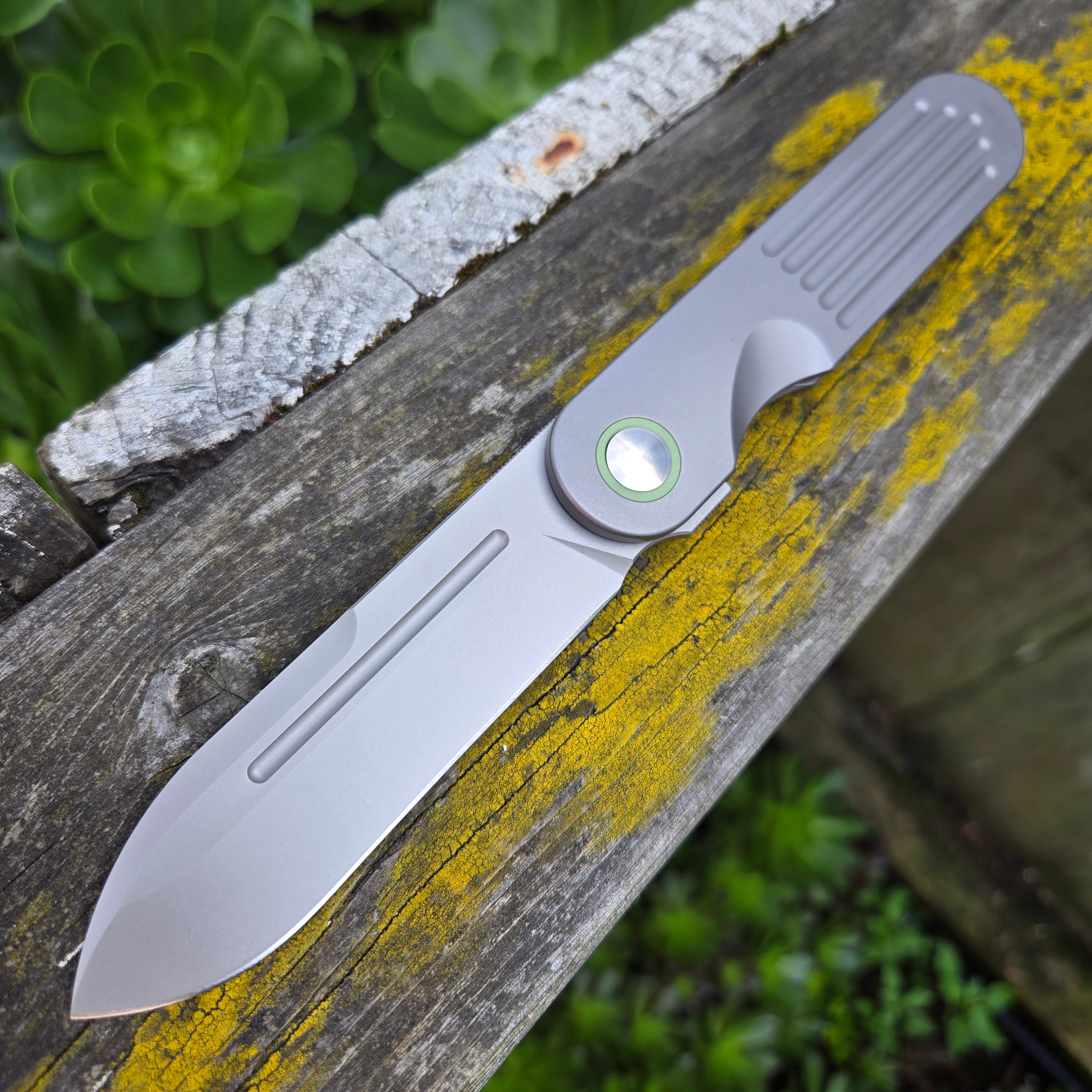 Terrain 365 101401 Narwhal-AT Titanium Terravantium Folder