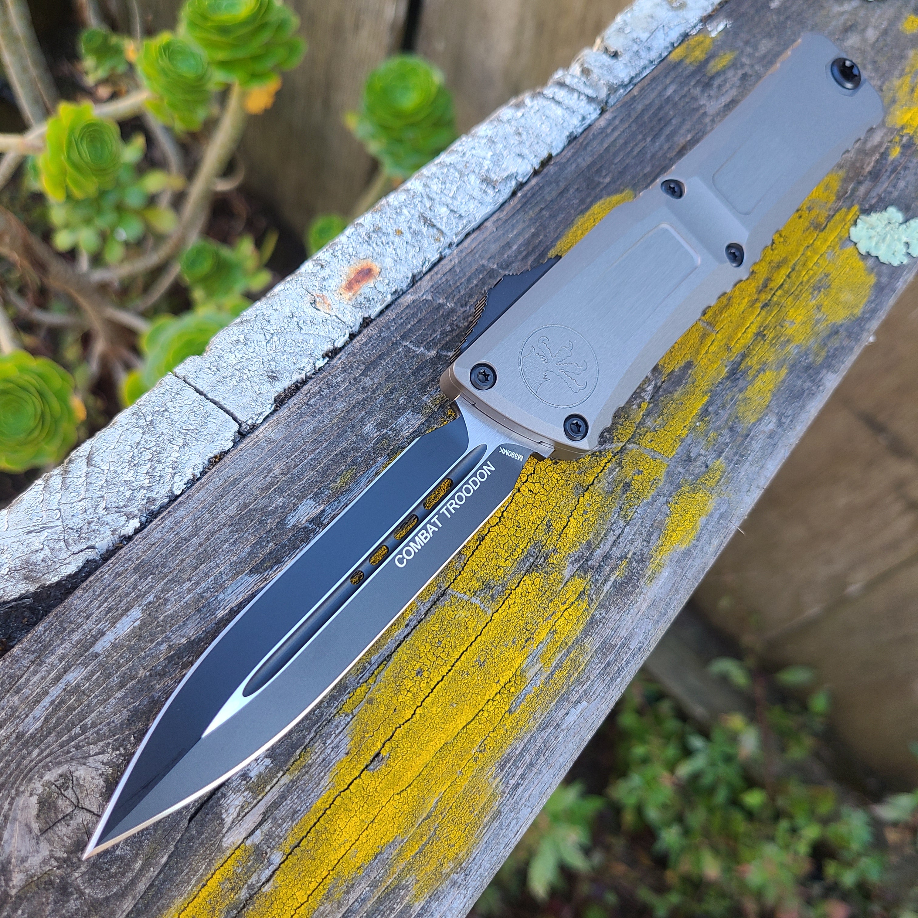 Microtech – We Be Knives