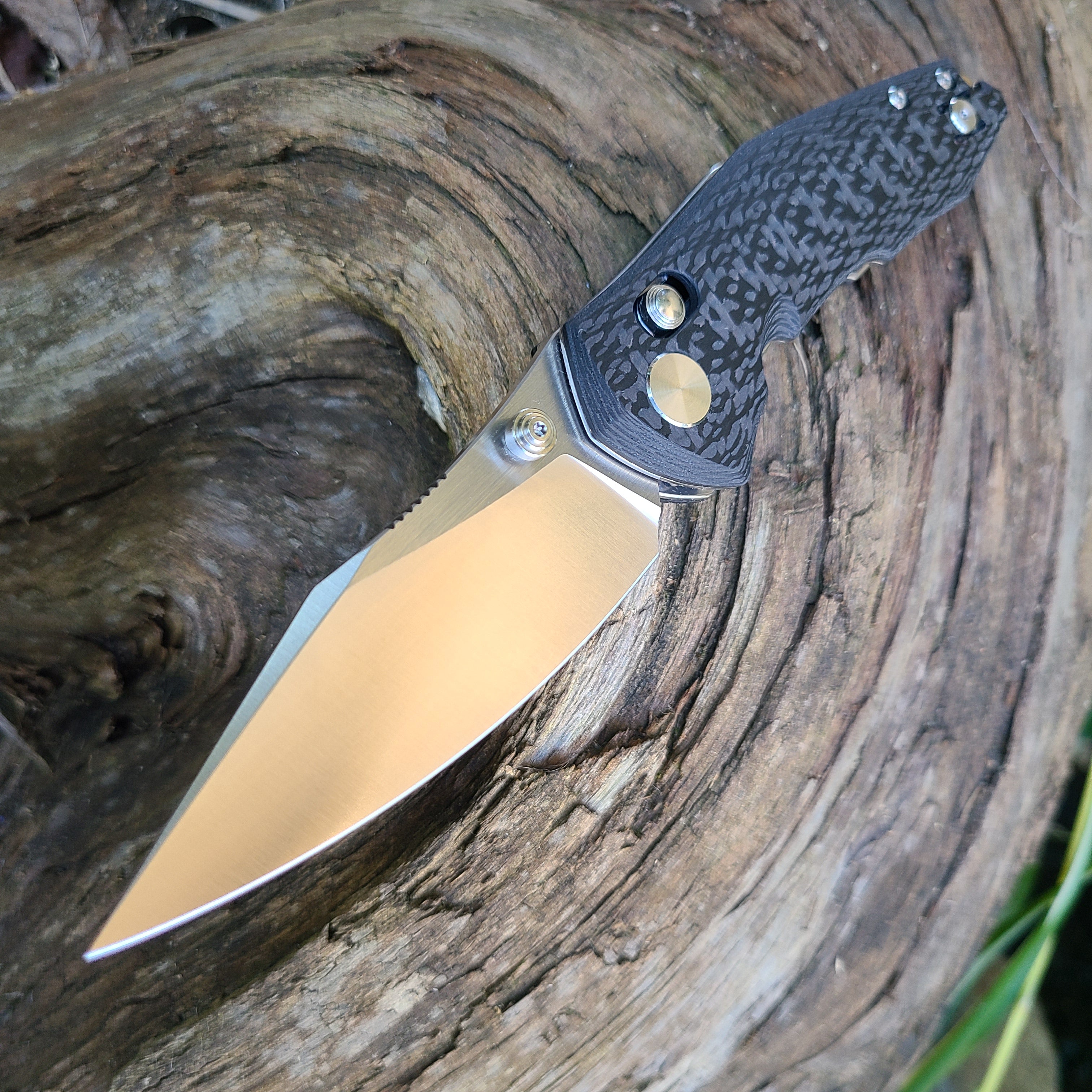 GiantMouse Ace Nazca Carbon Fiber Magnacut Folder