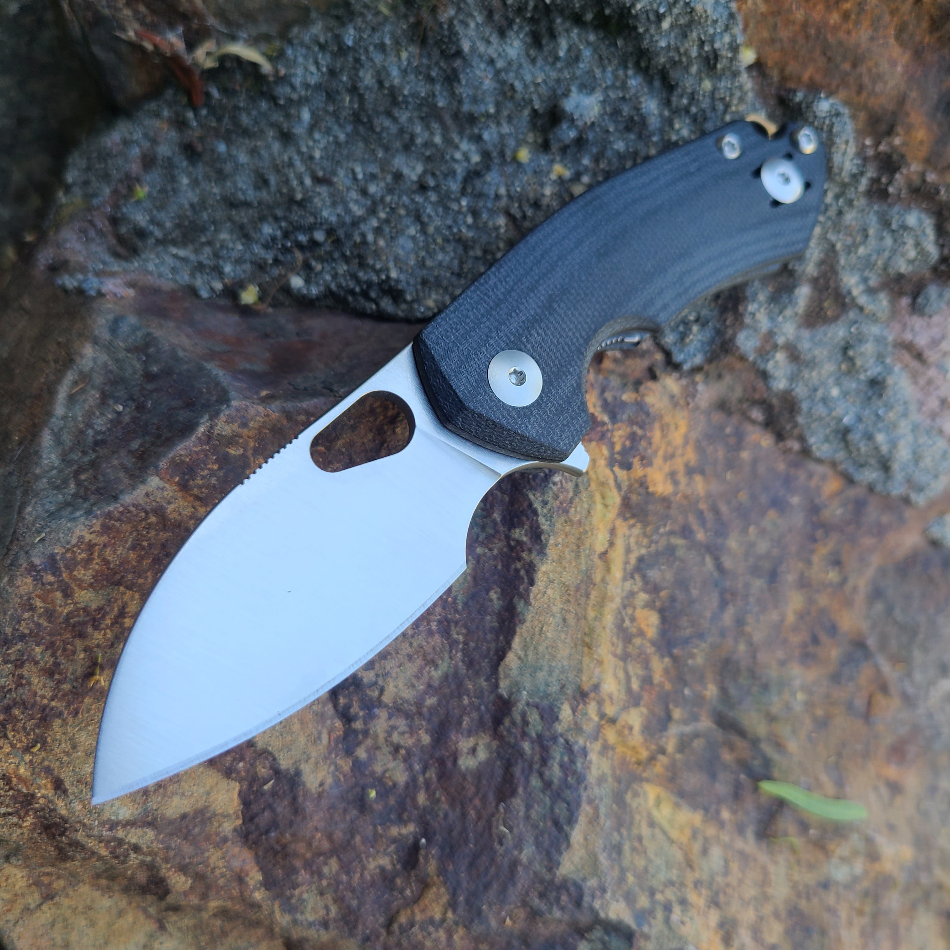 GiantMouse Ace Riv LL Double Black Canvas Micarta Magnacut Folder