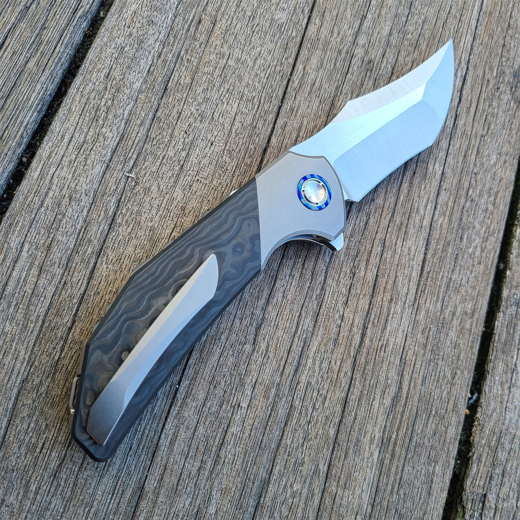 Reate TIGER Hidden Hardware *Fat Carbon Black Camo* M390 Folder