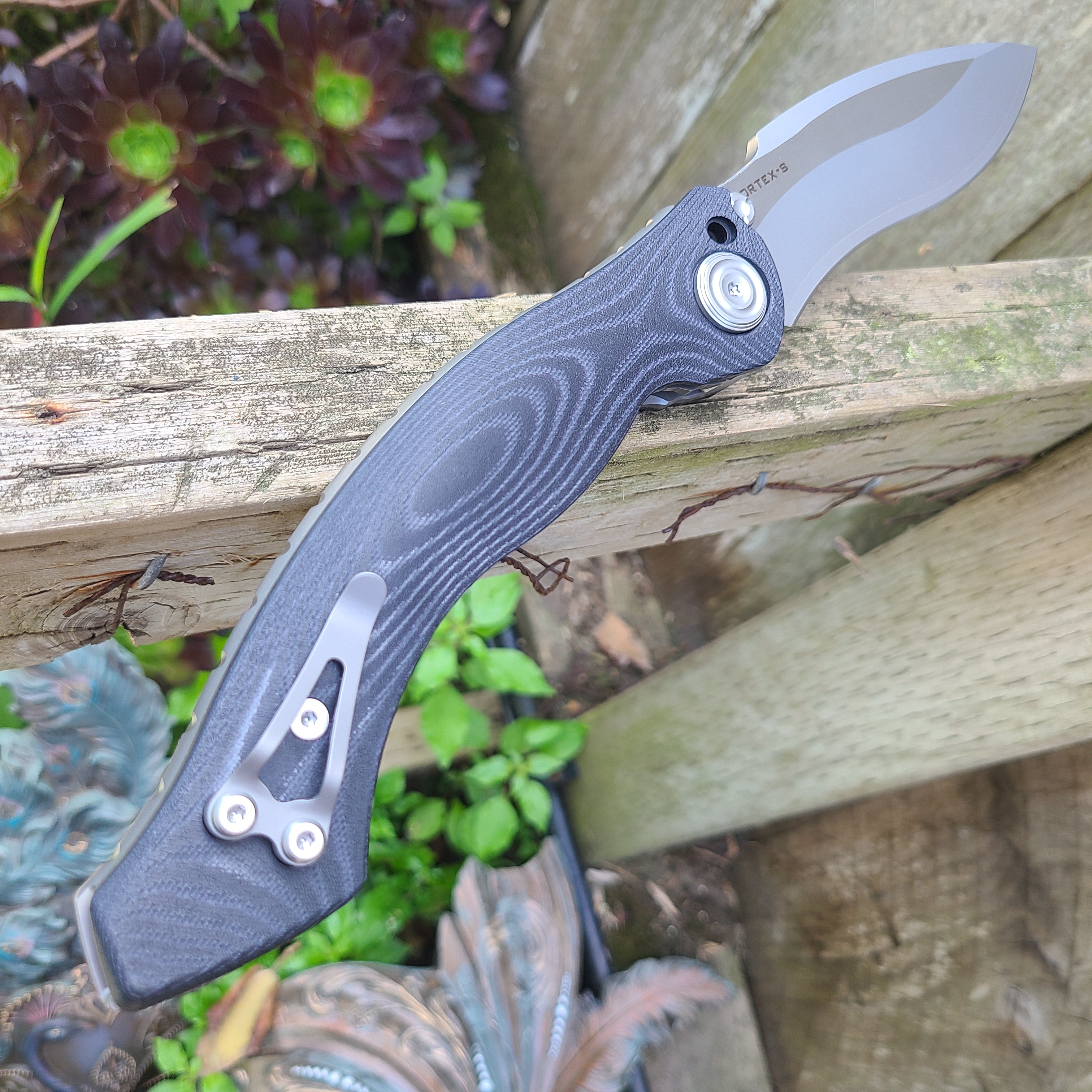 Maxace M26A Vortex-S Black Micarta SLD-Magic Folder