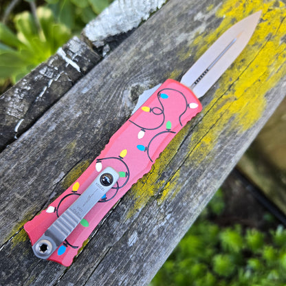 Microtech 1702M-10 RDCMAS Hera II Mini D/E Christmas Red Stonewash OTF