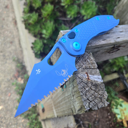 Microtech 169-3SIS "Lilo and STITCH" S/E Full Serrated Blue Cerakote Auto