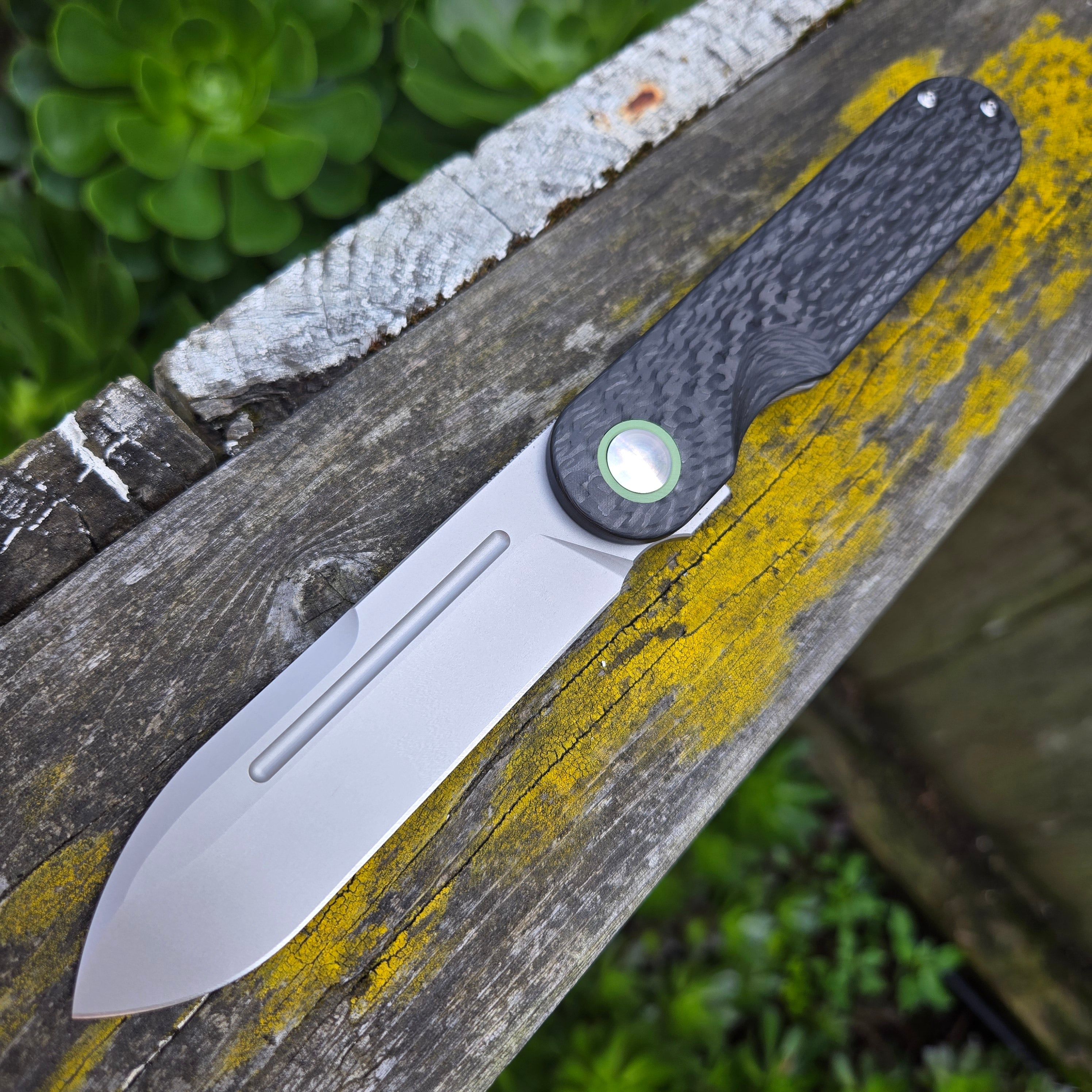 Terrain 365 101403 Narwhal-AT Carbon Fiber Titanium Terravantium Folder