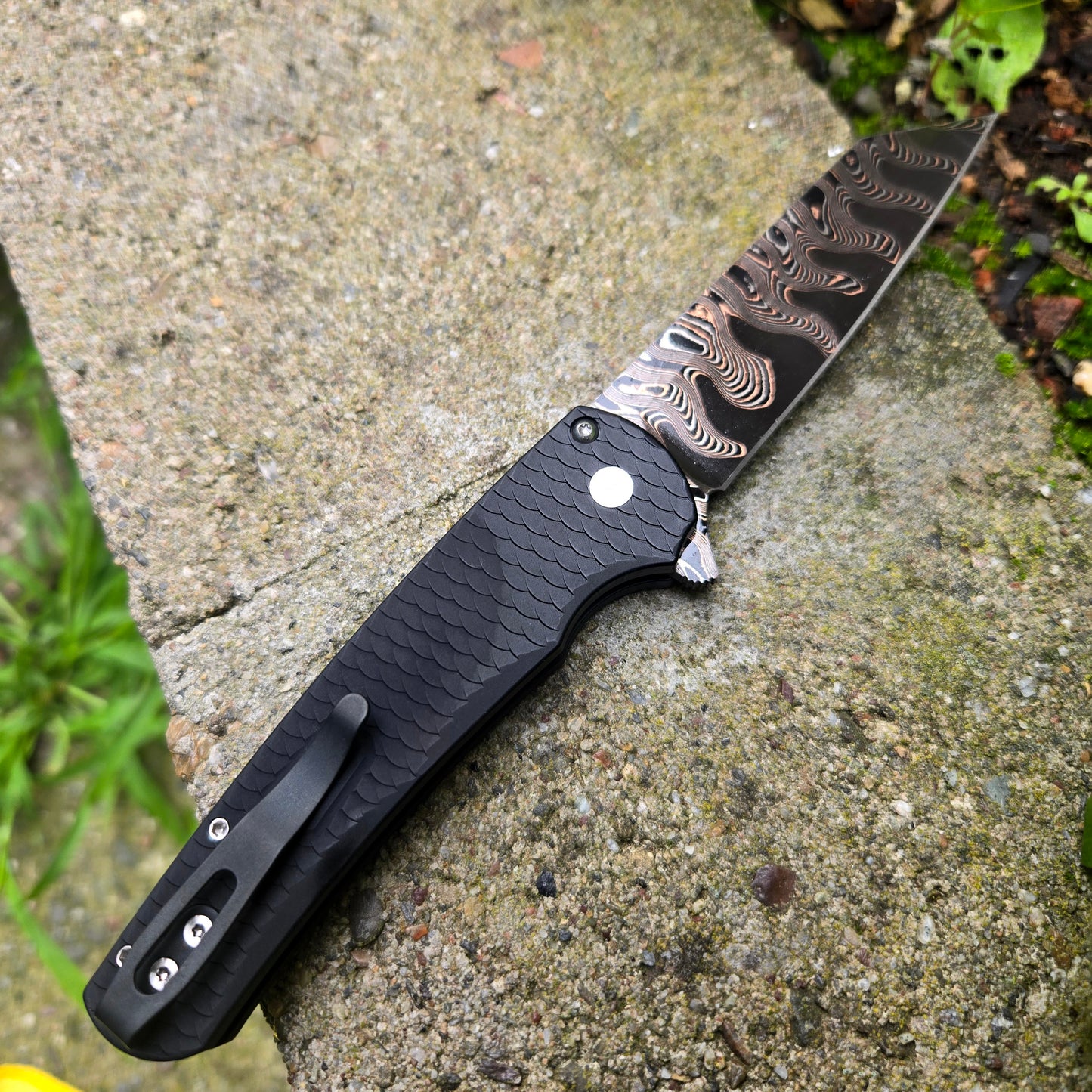 Protech 2026 Malibu Custom 004 Black Dragon Scale Baker Forge Damascus Flipper