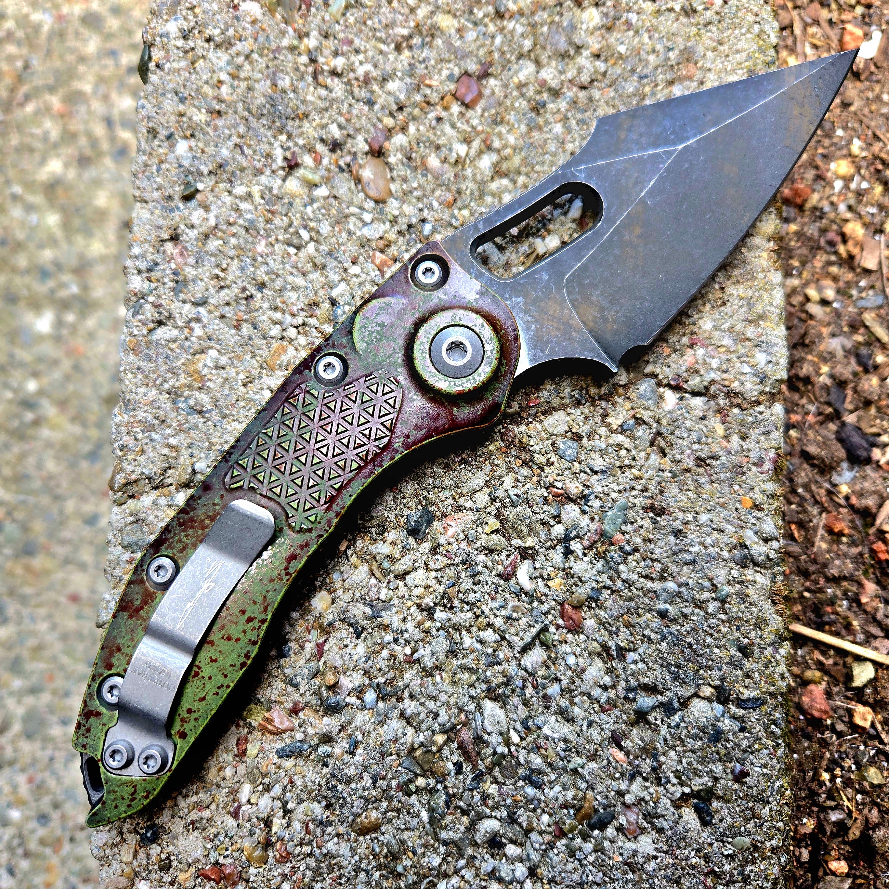 Microtech 169-1 OBS Stitch-A Outbreak Signature Series Ram-Lok Auto