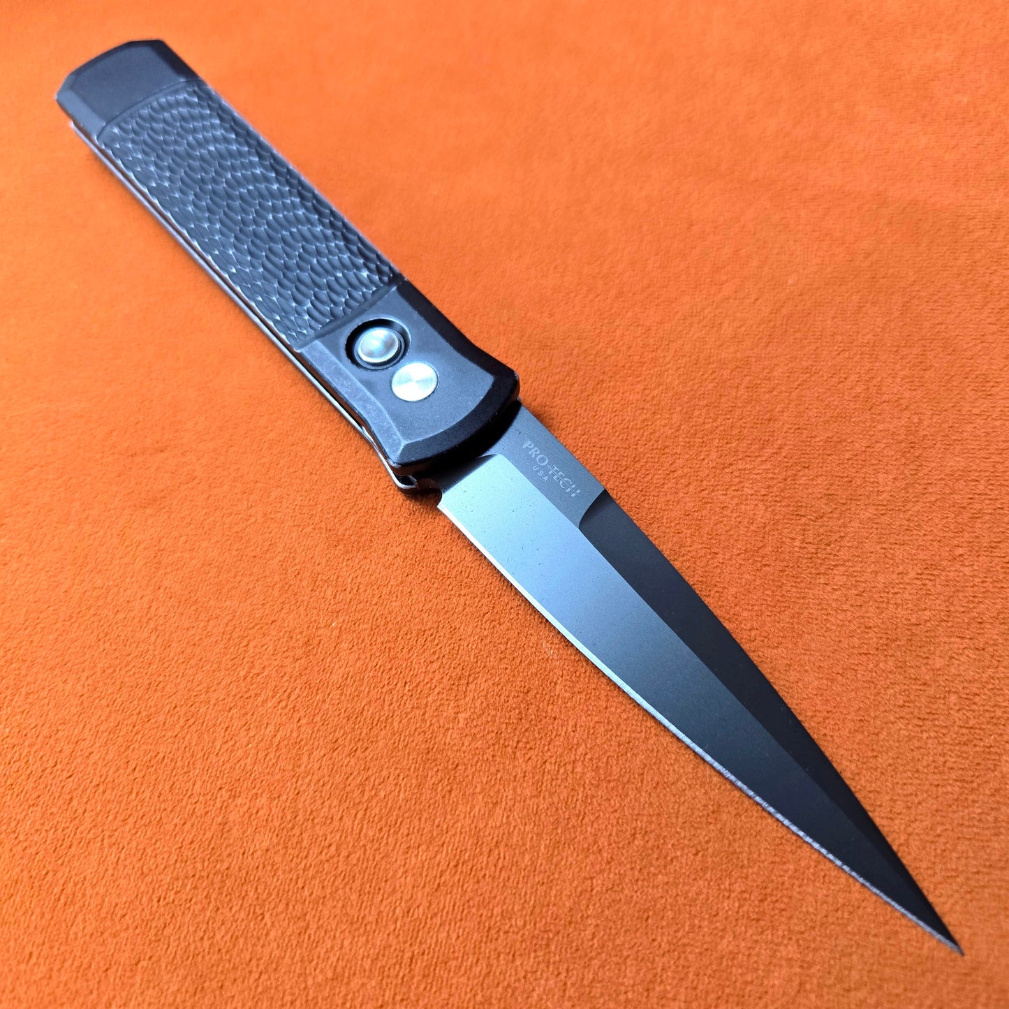 Protech 926-LHBW LTD Left Handed Godfather Black Battleworn Jigged Handle 154cm Auto
