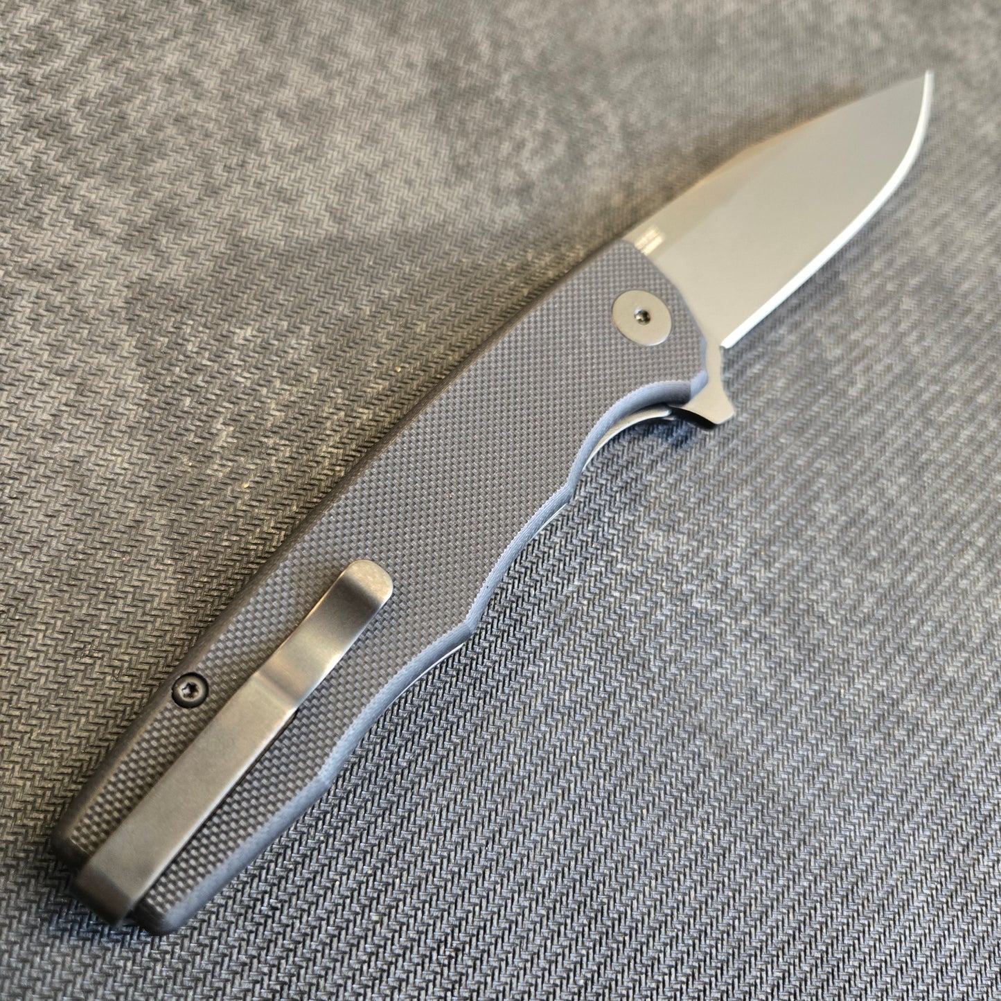 Ocaso Knives Black G-10 Black DLC Strategy Folder