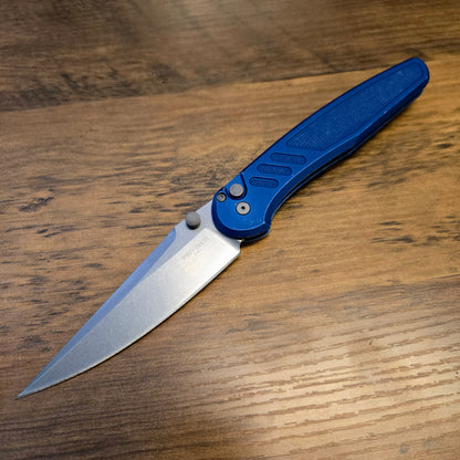 Protech x Peace Neighbor Design Avalon Battleworn Knurled Blue Magnacut Folder
